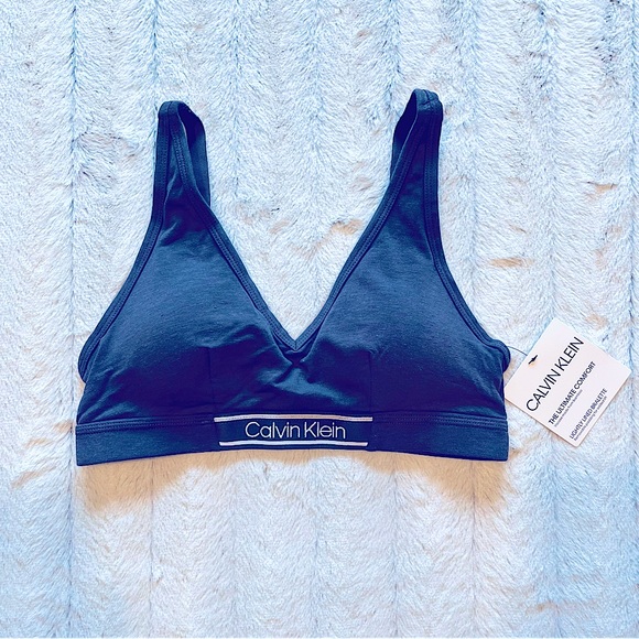 Calvin Klein The Ultimate Comfort Lighty Lined Bralette - Picture 2 of 6